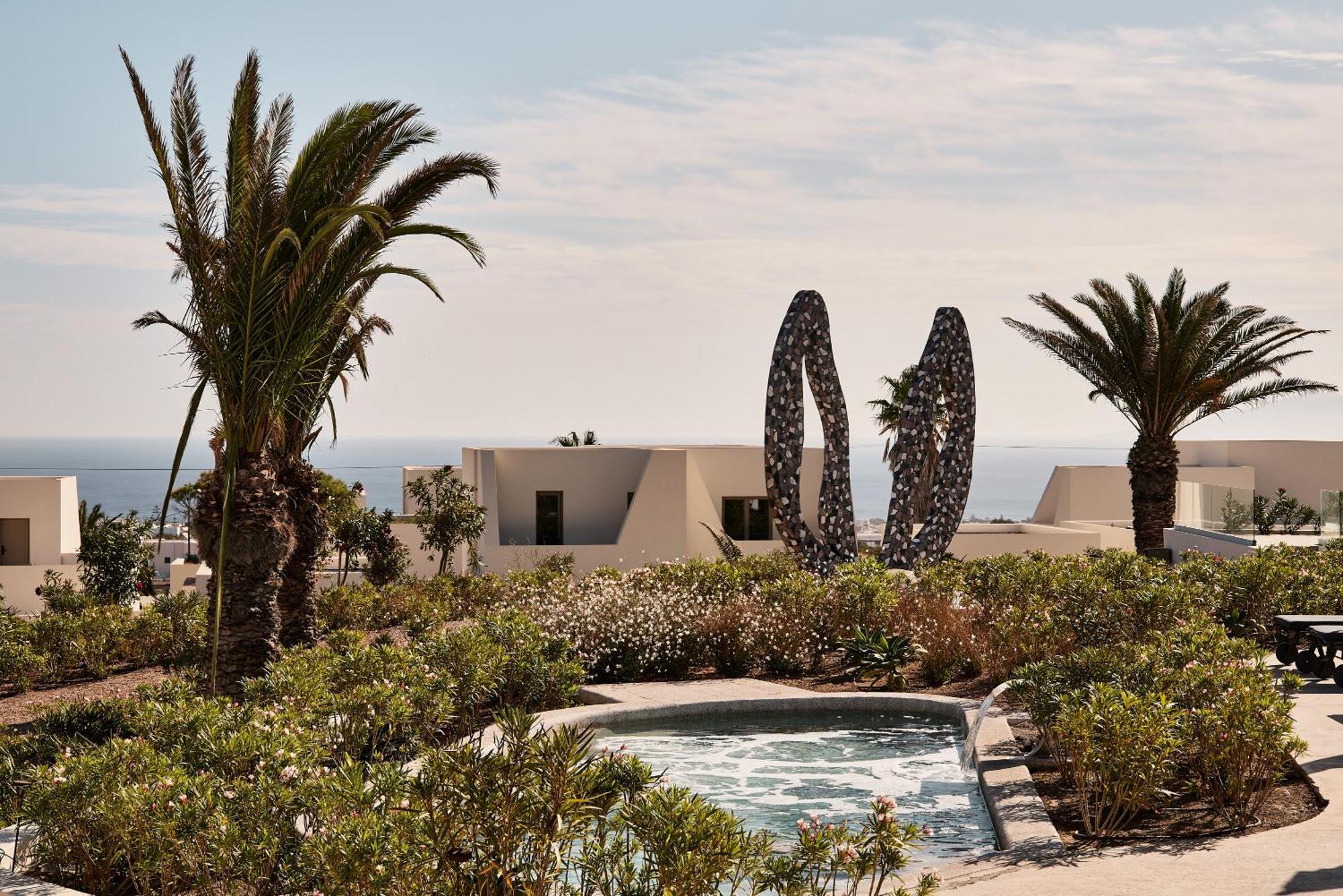 Nous Santorini 5* Мессария